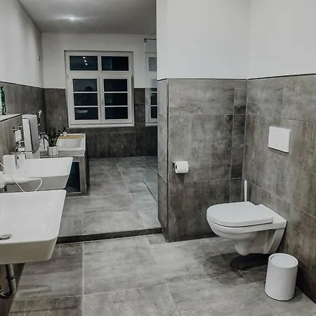Premium Residence, Stunning Views Overlooking The Station & City, Sleeps 18 아파트 코블렌츠