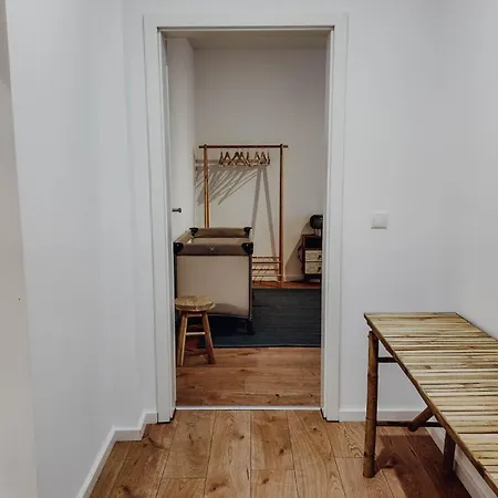 Premium Residence, Stunning Views Overlooking The Station & City, Sleeps 18 아파트 코블렌츠