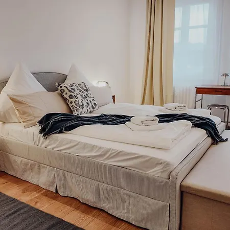 Premium Residence, Stunning Views Overlooking The Station & City, Sleeps 18 아파트 코블렌츠