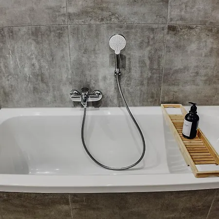 Premium Residence, Stunning Views Overlooking The Station & City, Sleeps 18 아파트 코블렌츠