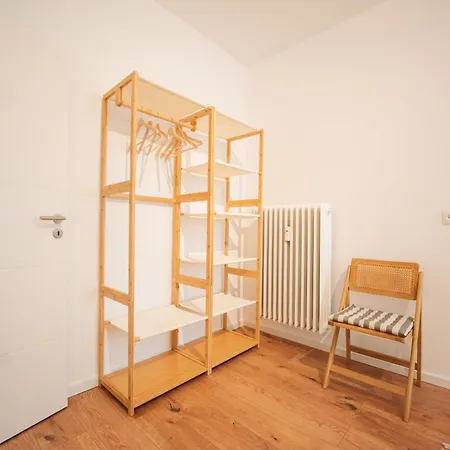 아파트 Premium Residence, Stunning Views Overlooking The Station & City, Sleeps 18 *