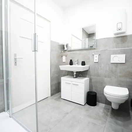 Lägenhet Premium Residence, Stunning Views Overlooking The Station & City, Sleeps 18 *