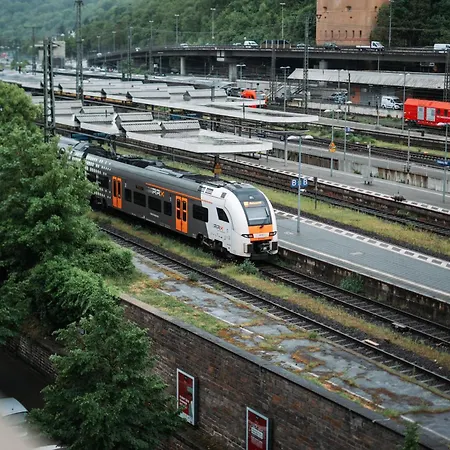 Premium Residence, Stunning Views Overlooking The Station & City, Sleeps 18 Lägenhet Koblenz (Rhineland-Palatinate)