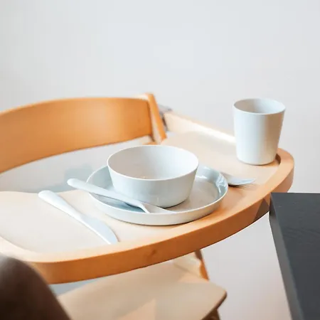 Premium Residence, Stunning Views Overlooking The Station & City, Sleeps 18 *