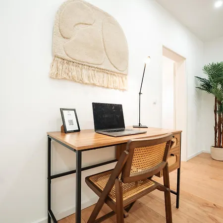 Lägenhet Premium Residence, Stunning Views Overlooking The Station & City, Sleeps 18