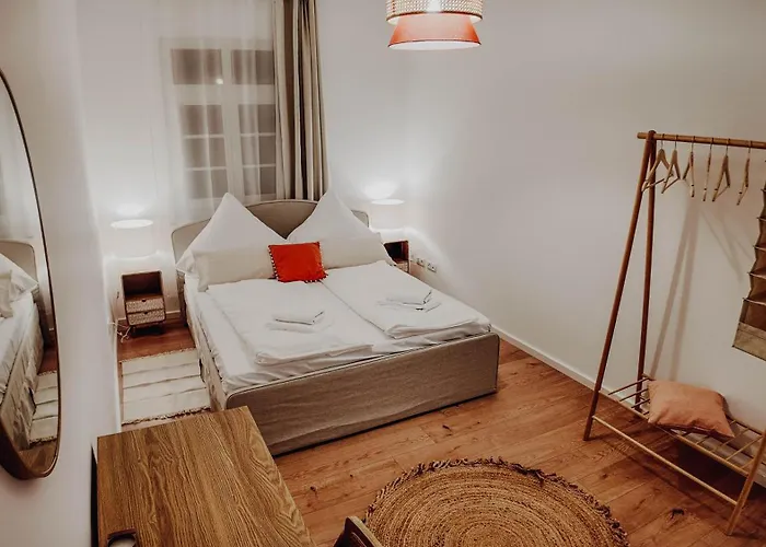 Premium Residence, Stunning Views Overlooking The Station & City, Sleeps 18 Apartment