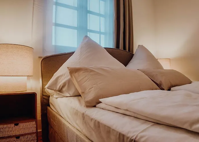 Premium Residence, Stunning Views Overlooking The Station & City, Sleeps 18 Koblenz (Rhineland-Palatinate)